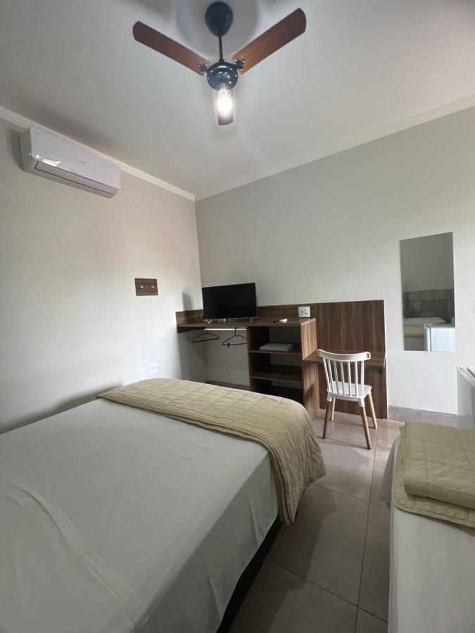 Hotel Ibirapuera 巴雷图斯 外观 照片