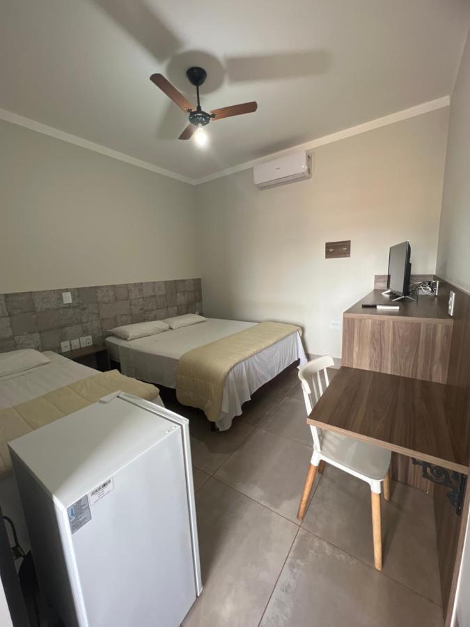 Hotel Ibirapuera 巴雷图斯 外观 照片