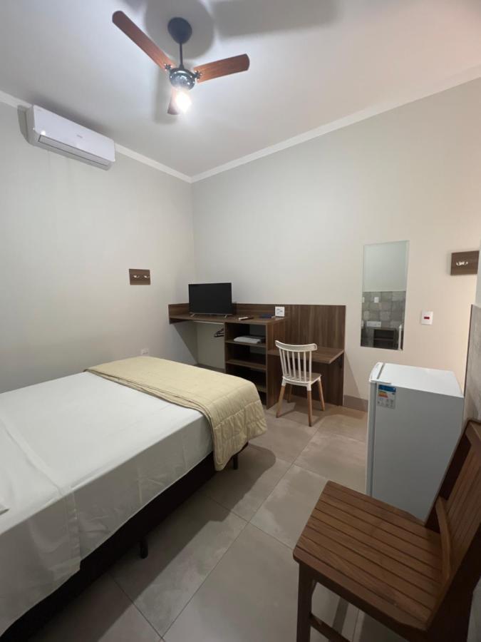 Hotel Ibirapuera 巴雷图斯 外观 照片