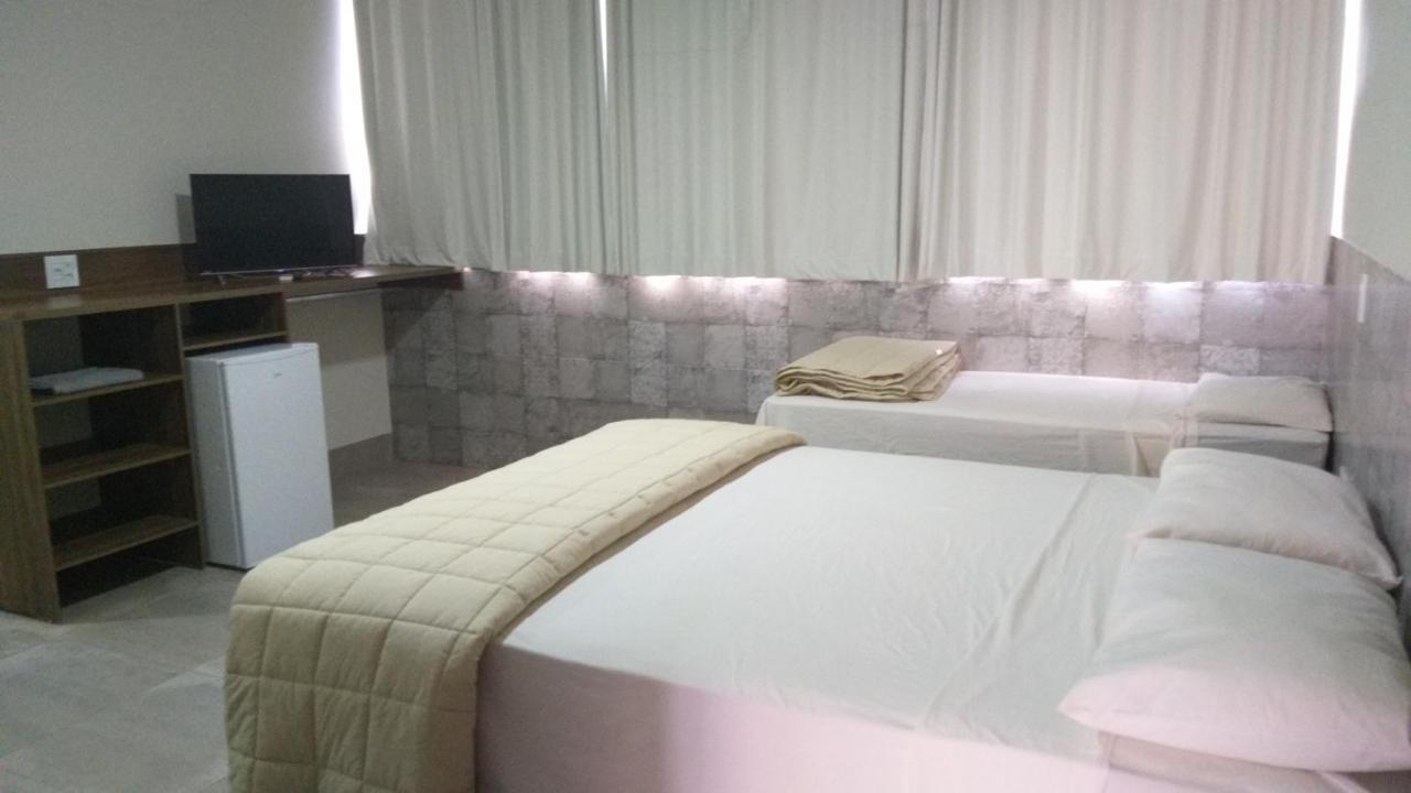 Hotel Ibirapuera 巴雷图斯 外观 照片